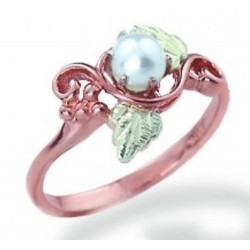 BLACK HILLS GOLD LADIES PEARL RING