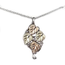BEAUTIFUL BLACK HILLS STERLING SILVER GRAPE AND LEAVES LADIES PENDANT NECKLACE